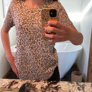 Cheetah, gray tan and black T-shirt. Size M